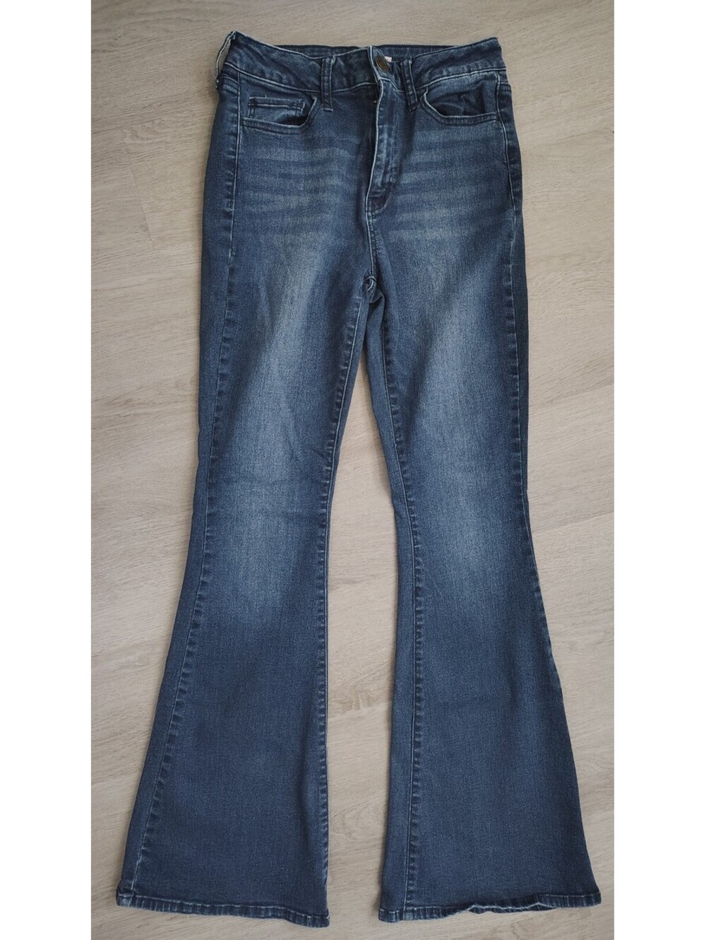so good for life flare jeans. Size 7/28